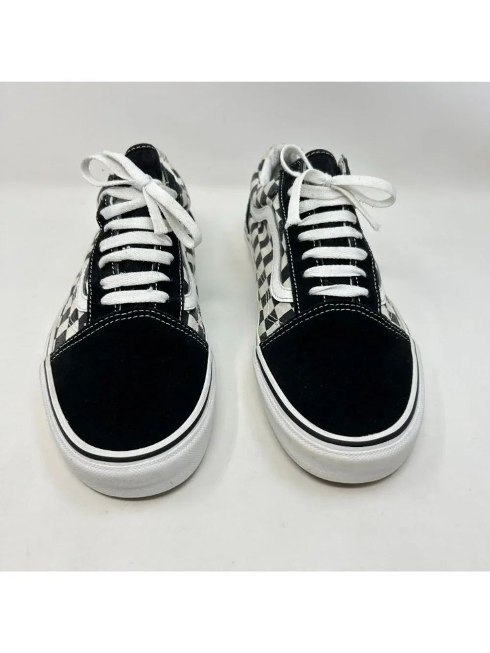 Vans Old Skool Checkerboard Black White  Skate Shoes Size 10.5 Men / 12 Wmns